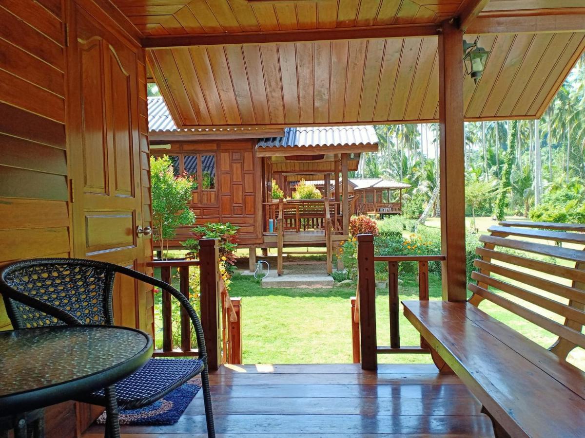 Walk In Homestay Ko Kut Exteriör bild