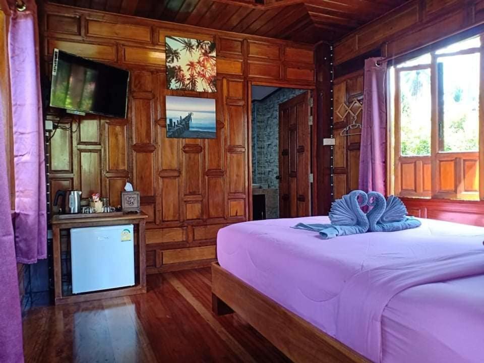 Walk In Homestay Ko Kut Exteriör bild