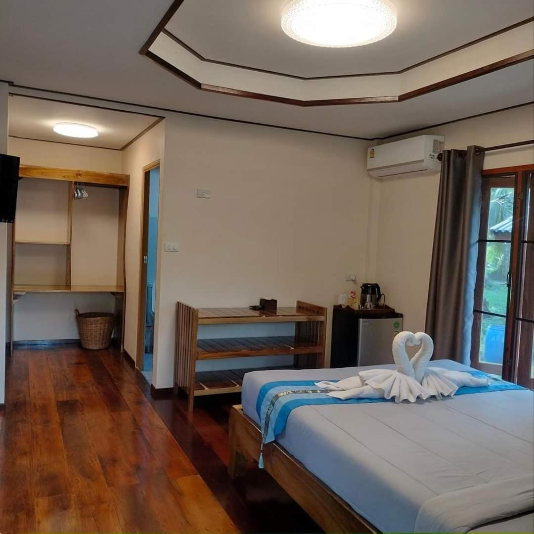 Walk In Homestay Ko Kut Exteriör bild